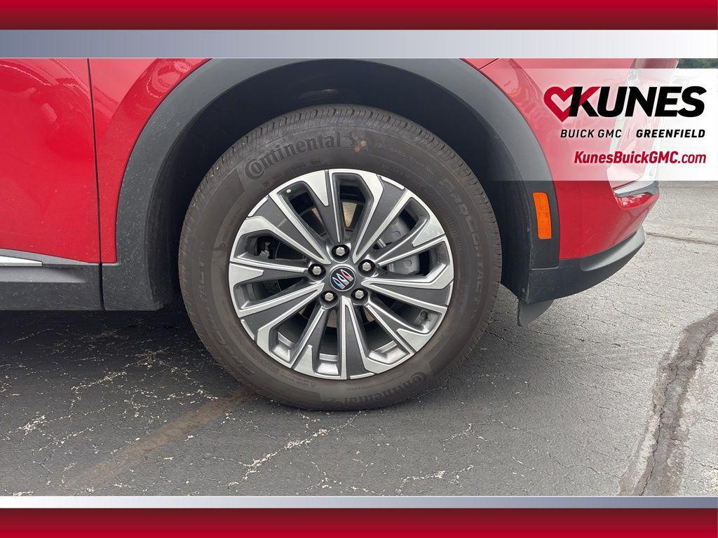 new 2025 Buick Envision car, priced at $35,495