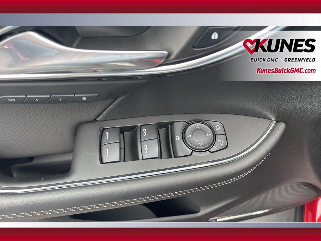 new 2025 Buick Envision car, priced at $35,495