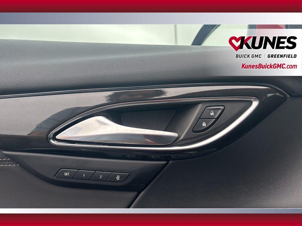 new 2025 Buick Envision car, priced at $35,495