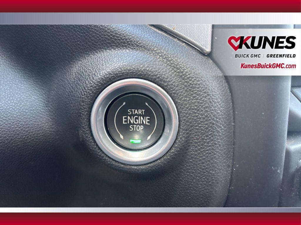 used 2022 GMC Sierra 1500 car, priced at $35,599