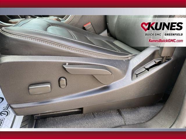 used 2021 GMC Canyon car, priced at $33,899