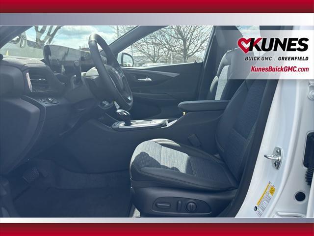 new 2025 Buick Envista car, priced at $27,007