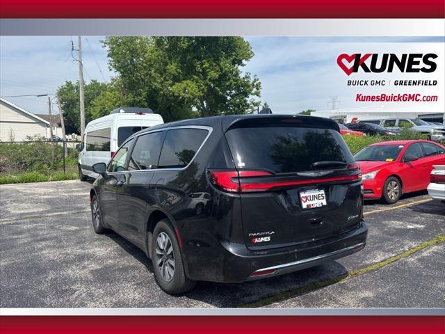 used 2023 Chrysler Pacifica Hybrid car, priced at $26,995