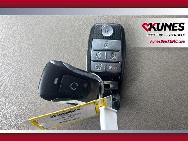 used 2016 Kia Sedona car, priced at $7,777