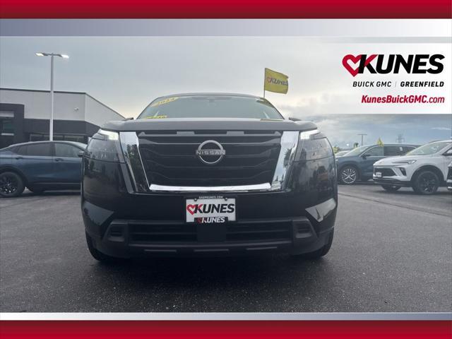 used 2024 Nissan Pathfinder car, priced at $27,995