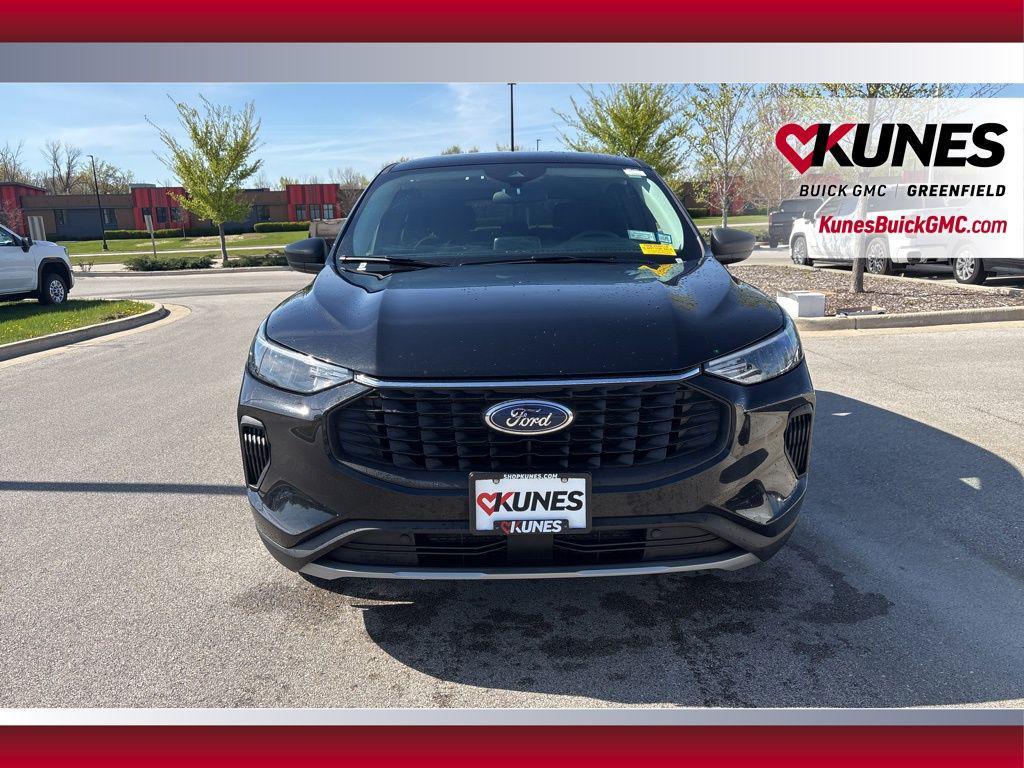 used 2023 Ford Escape car, priced at $21,399