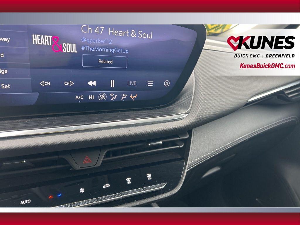 used 2024 Buick Envision car, priced at $26,499