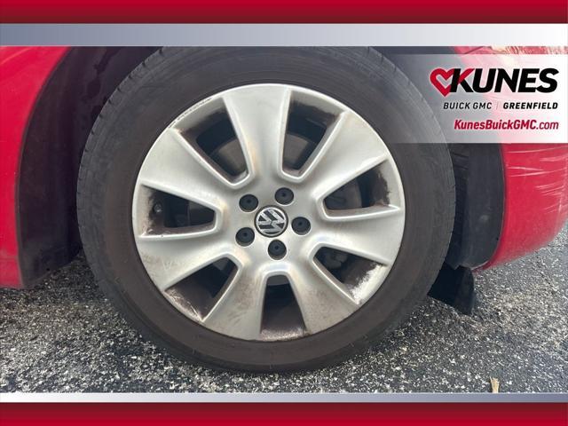 used 2009 Volkswagen New Beetle car, priced at $7,399