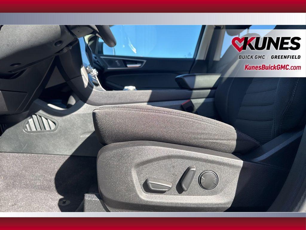used 2024 Ford Edge car, priced at $23,599