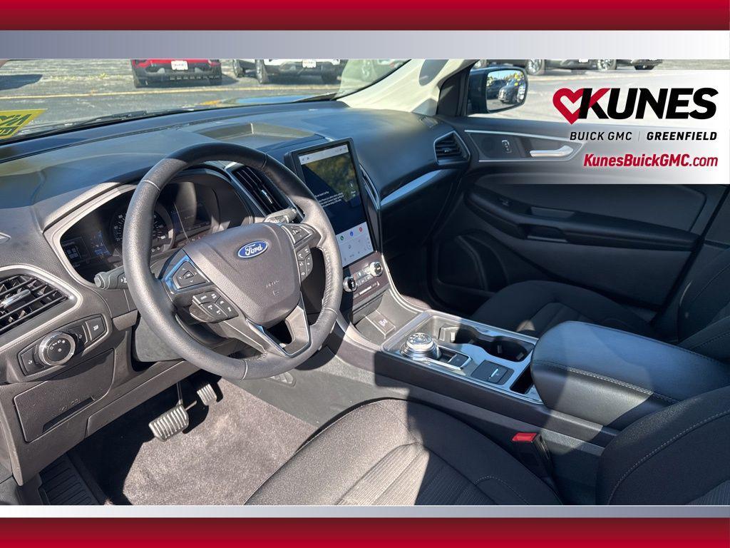 used 2024 Ford Edge car, priced at $23,599