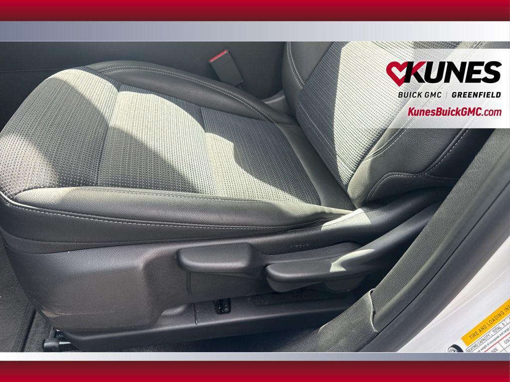 used 2025 Buick Envista car, priced at $22,595