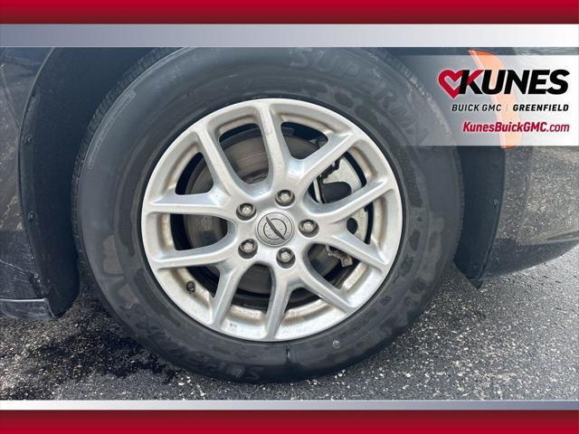 used 2023 Chrysler Pacifica car, priced at $24,399