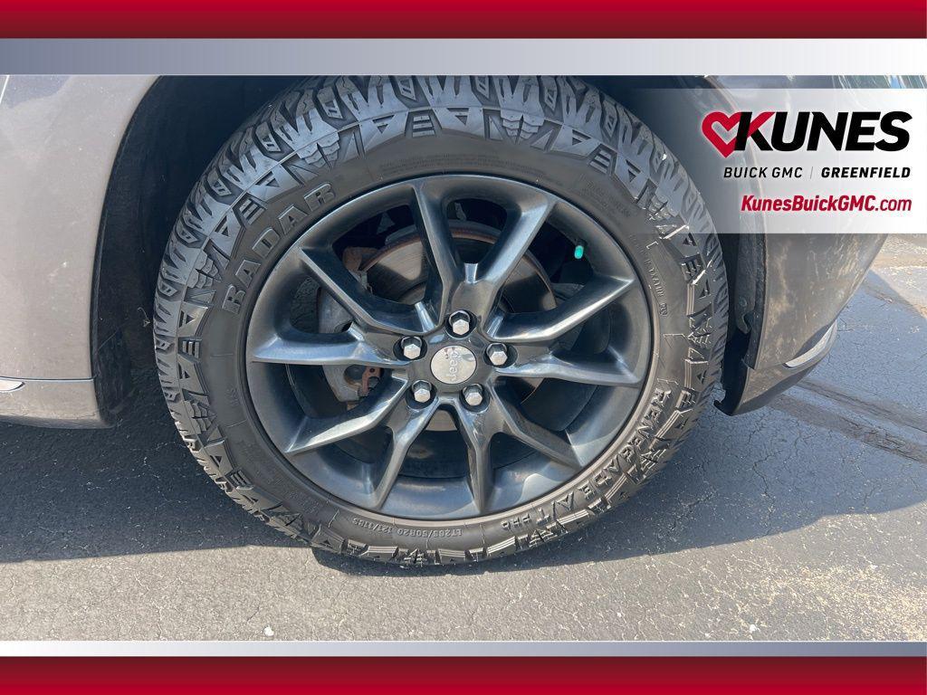 used 2014 Jeep Grand Cherokee car, priced at $11,599