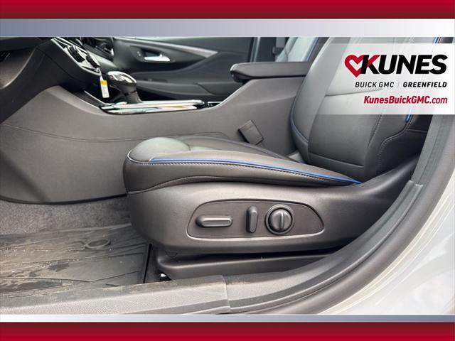new 2025 Buick Envista car, priced at $28,409