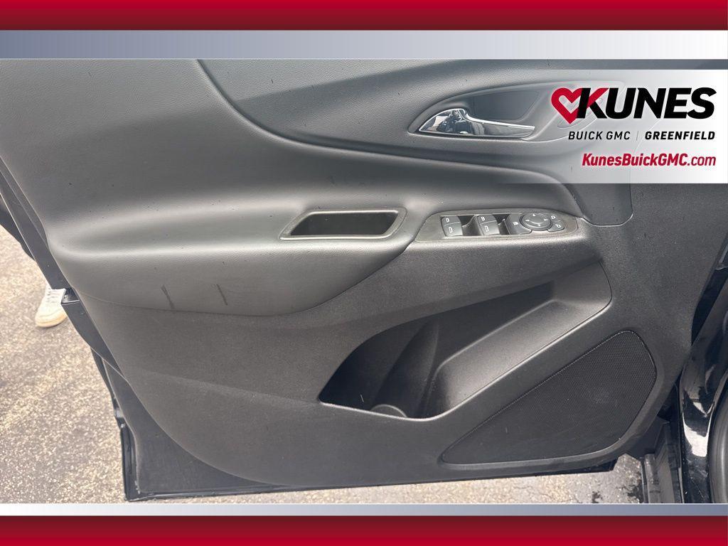 used 2023 Chevrolet Equinox car, priced at $19,999