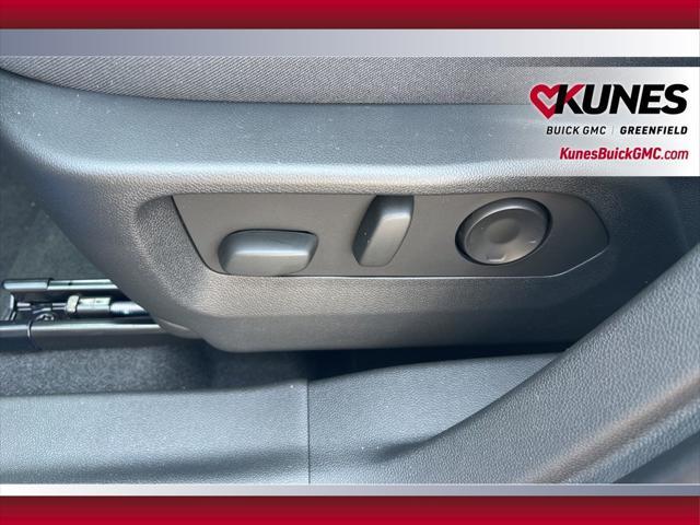 new 2025 Buick Envision car, priced at $42,930