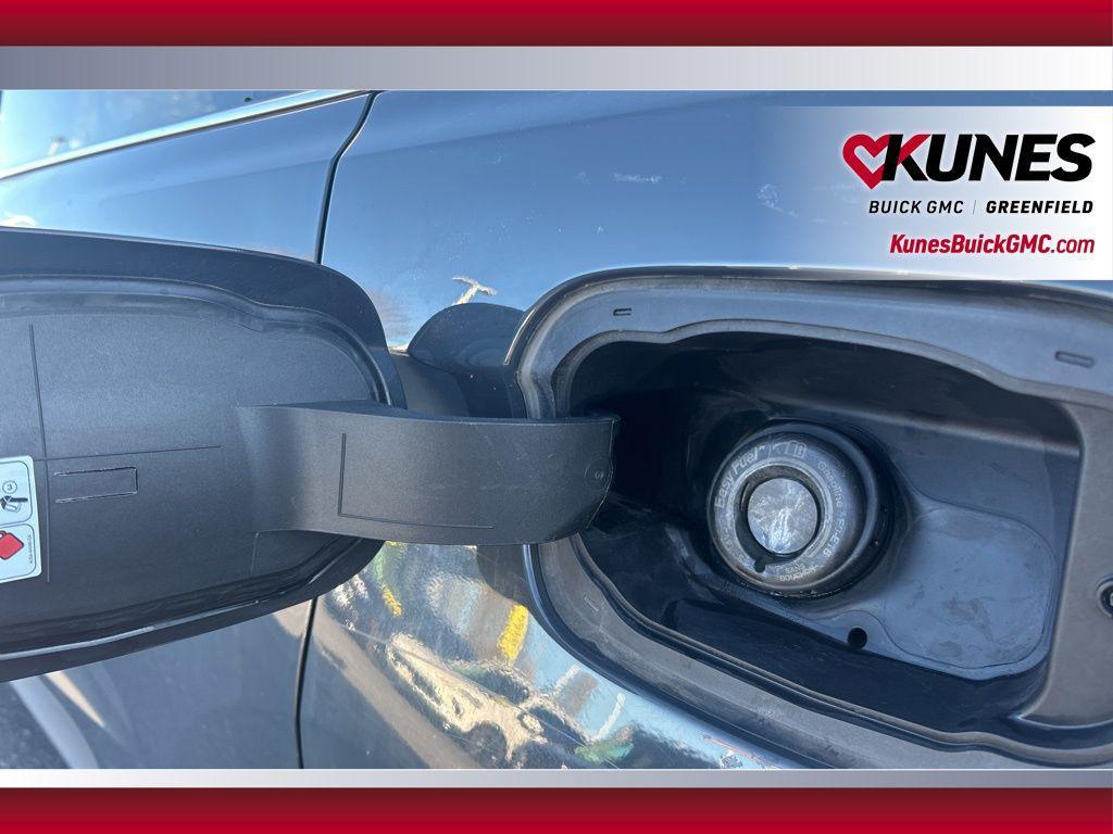 used 2021 Ford Edge car, priced at $15,799