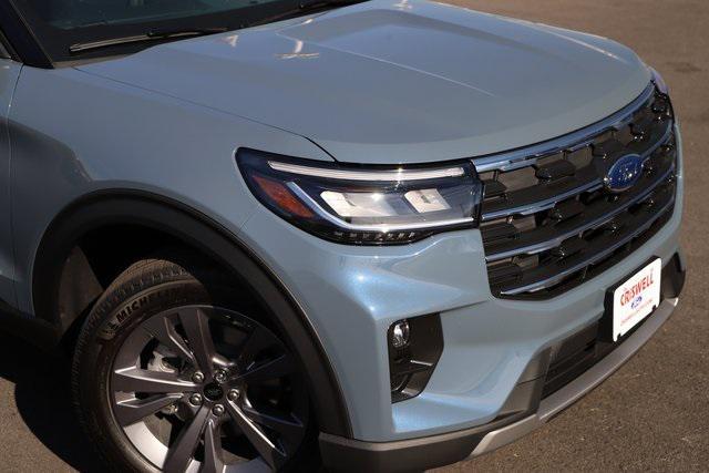 new 2025 Ford Explorer car, priced at $43,259