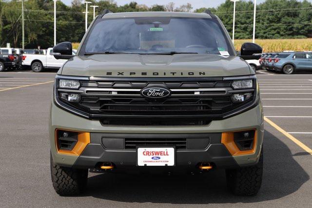 new 2025 Ford Expedition car, priced at $80,999