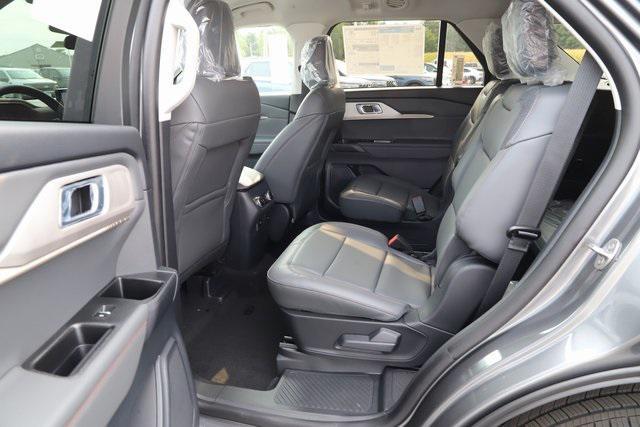 new 2025 Ford Explorer car, priced at $43,999