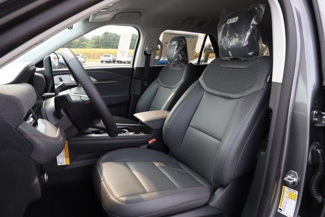 new 2025 Ford Explorer car, priced at $43,999