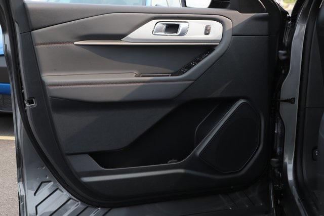 new 2025 Ford Explorer car, priced at $43,999