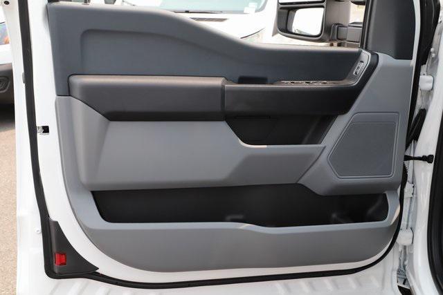 new 2025 Ford F-250 car, priced at $56,500