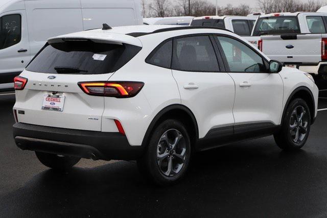 new 2025 Ford Escape car, priced at $29,899