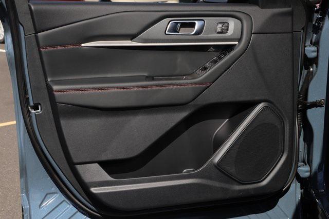 new 2025 Ford Explorer car, priced at $47,259