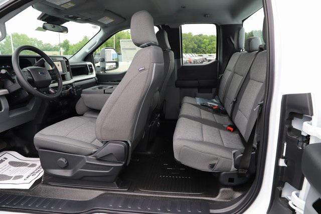 new 2025 Ford F-350 car, priced at $66,925