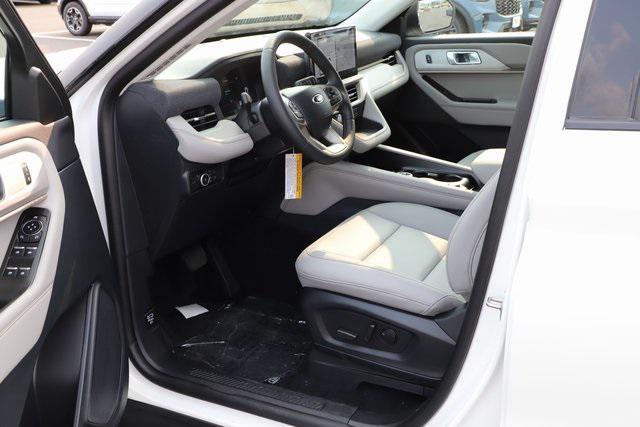 new 2025 Ford Explorer car, priced at $45,999