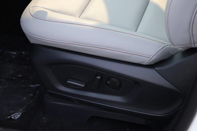new 2025 Ford Explorer car, priced at $45,999