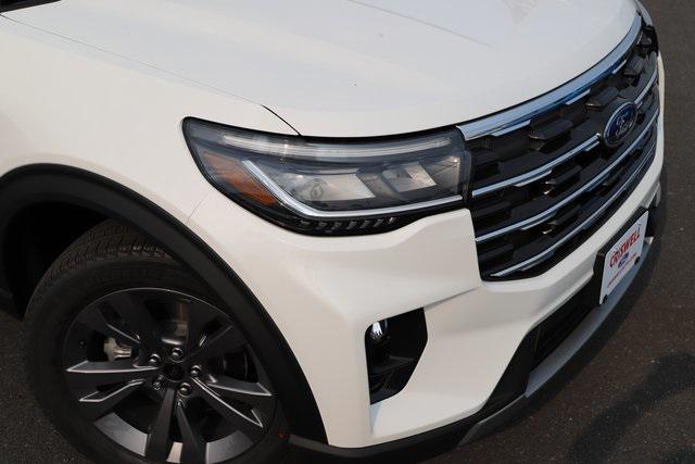 new 2025 Ford Explorer car, priced at $45,999
