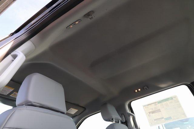 new 2025 Ford F-150 car, priced at $43,999