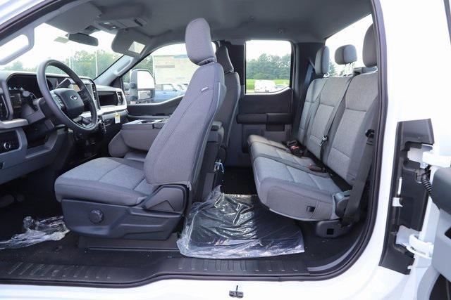 new 2025 Ford F-250 car, priced at $62,260