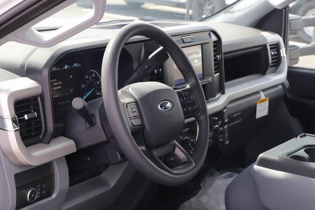new 2025 Ford F-450 car, priced at $91,900