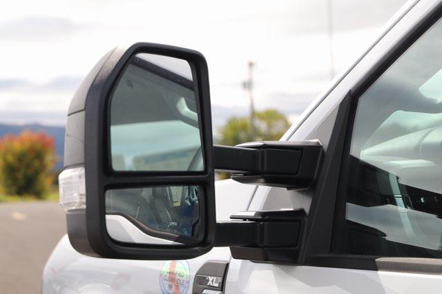 new 2025 Ford F-450 car, priced at $91,900