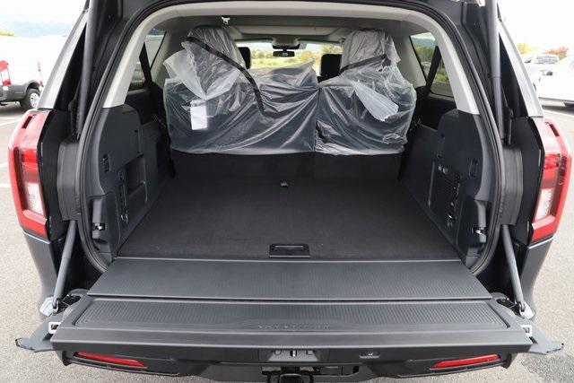 new 2025 Ford Expedition Max car, priced at $73,499