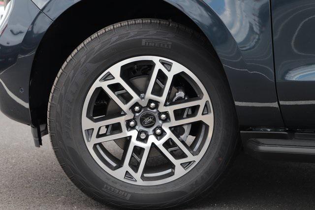 new 2025 Ford Expedition Max car, priced at $73,499