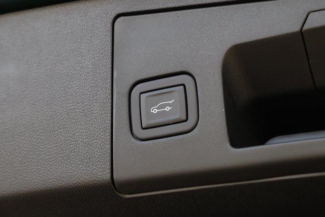 used 2024 Cadillac XT4 car, priced at $34,967