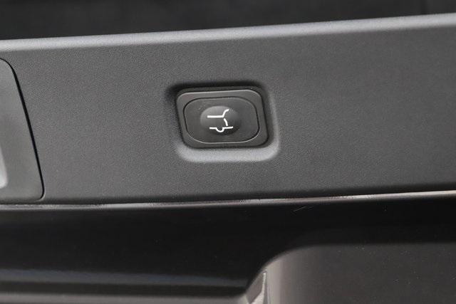 new 2025 Ford Expedition car, priced at $82,099