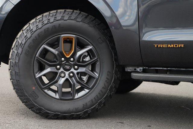 new 2025 Ford Expedition car, priced at $82,099