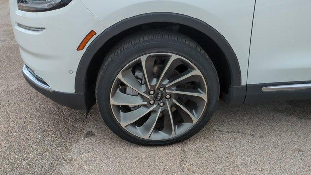 used 2022 Lincoln Nautilus car, priced at $40,040