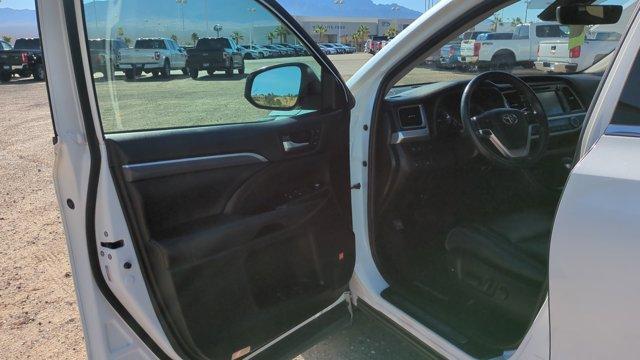 used 2019 Toyota Highlander car, priced at $27,106