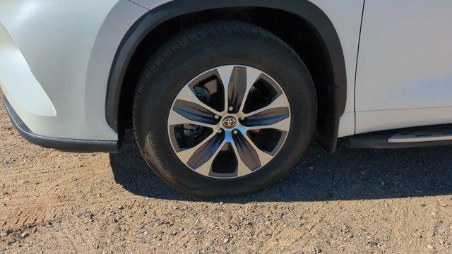 used 2021 Toyota Highlander car, priced at $28,993