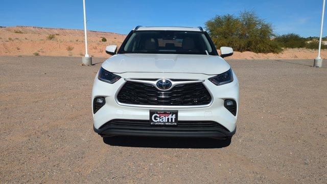 used 2021 Toyota Highlander car, priced at $28,993