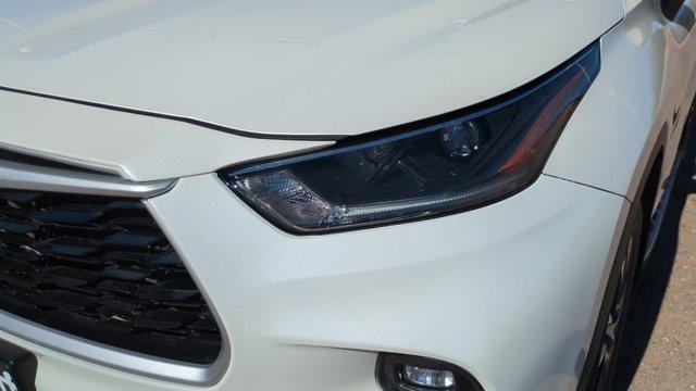 used 2021 Toyota Highlander car, priced at $28,993