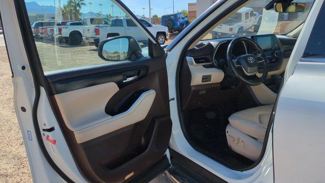 used 2021 Toyota Highlander car, priced at $28,993