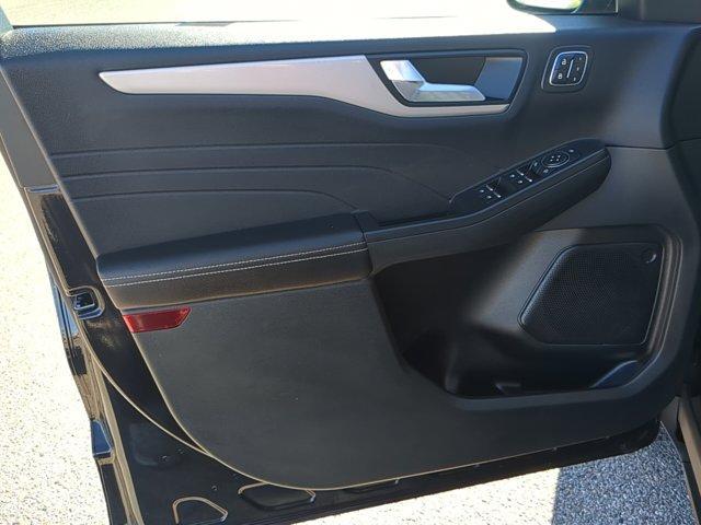 used 2022 Ford Escape car, priced at $22,599