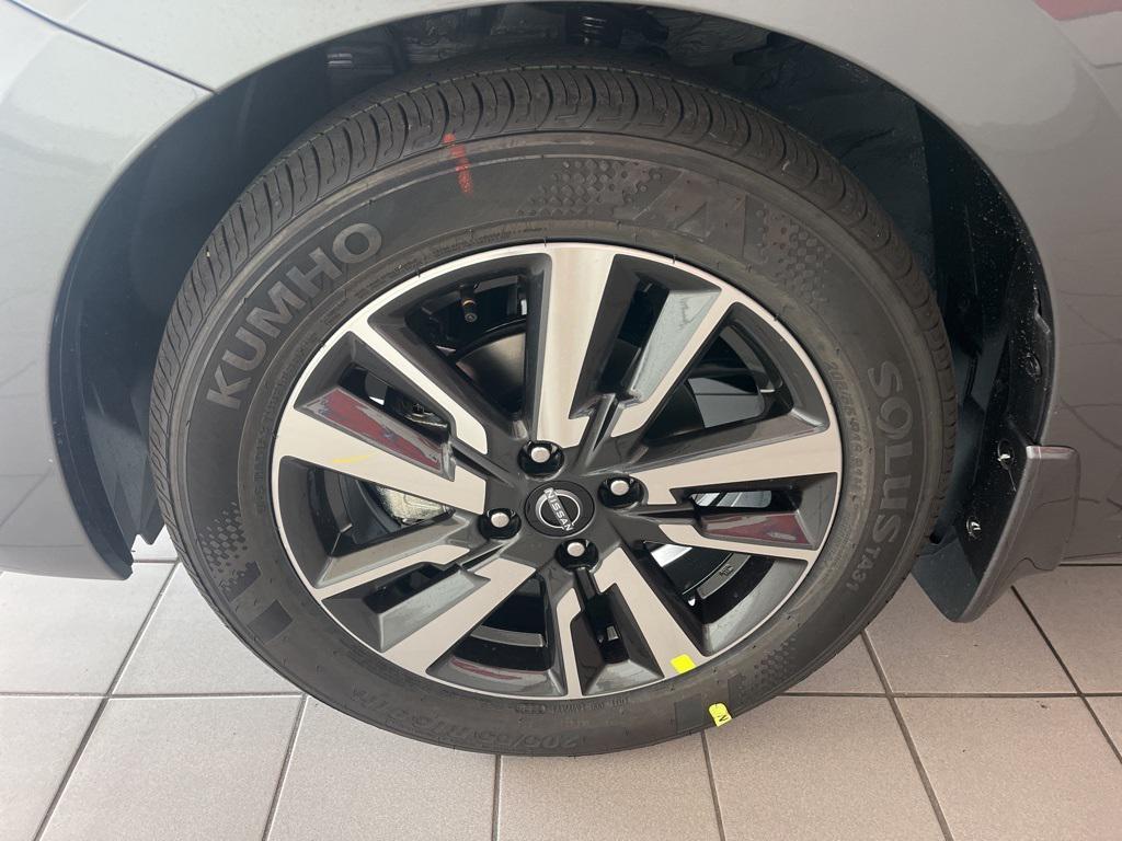 new 2025 Nissan Versa car